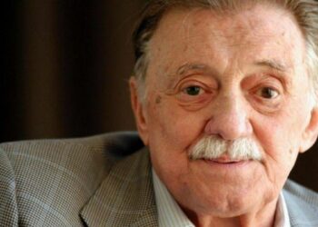 Palabras de A M O R en lunes por Mario Benedetti