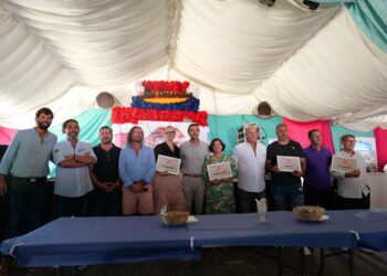 Entrega de Premios solidarios en la caseta «Los Veteranos»