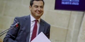 PP-A ganaría el 28M por mayoría absoluta en Almería y Málaga y sumaría con Vox en el resto de capitales, según GAD3