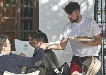 El Campo de Gibraltar cierra julio con 605 desempleados menos beneficiado por el sector servicios