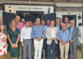 Autoridades civiles y militares se citan en la Feria de Tarifa