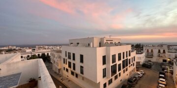 La provincia registra más de 153.000 pernoctaciones en apartamentos turísticos en agosto