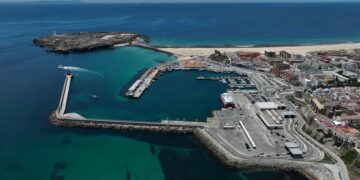 Tres navieras optan a explotar la primera línea marítima verde intercontinental Tarifa-Tánger