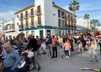 La Cabalgata y arrastre de latas de Tarifa se verán por televisión en toda Andalucía (20:30 h en 7 TV)