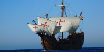 La Nao Santa María ya está en Tarifa