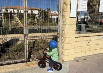 «Casi un año sin parque y hay peques que aún no lo han superado»