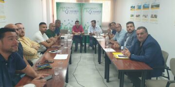 Diego España participa en la constitución de la Comisión de Entidades Locales Autónomas en la FAMP