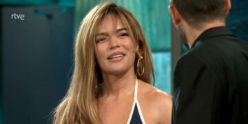 Karol G recuerda Tarifa con cariño en su entrevista en ‘La Revuelta’