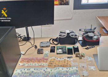 Dos detenidos al desmantelar un punto de venta de drogas en una casa de Tarifa con hachís, coca y metadona