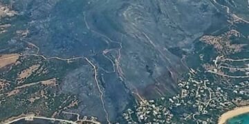 Buscan a un pirómano por los fuegos de Atlanterra y Los Caños: hay sospechosos identificados