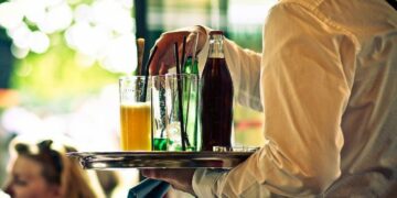 Un absentismo laboral de hasta el 15% preocupa a los empresarios de Tarifa