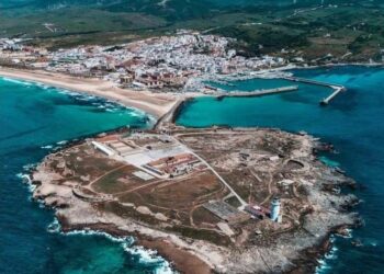 «Que pena me da mi pueblo». Por Un hijo de Tarifa