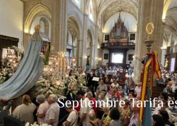 Miles de personas vivirán en Tarifa este sábado «el paso bajo del manto»