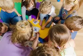 Las Escuelas Infantiles de la comarca se movilizan contra el aumento de ratio impuesto por la Junta