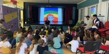 Tarifa impulsa la educación en diversidad y respeto con más de 900 escolares de Primaria