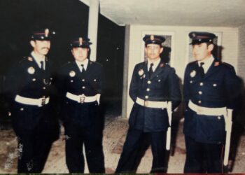 Despedida al subinspector Pedro Panes Romero tras más de 44 años de servicio en la Policía Local de Tarifa