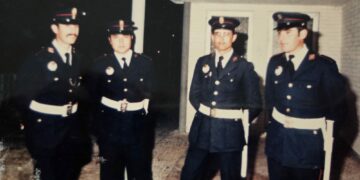 Despedida al subinspector Pedro Panes Romero tras más de 44 años de servicio en la Policía Local de Tarifa