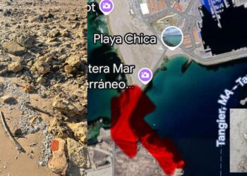 Aparecen materiales absorbentes del vertido del barco hundido en las inmediaciones de la Isla de Tarifa