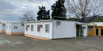 USTEA Cádiz reclama soluciones a la situación de aulas prefabricadas en centros educativos de Algeciras y la comarca