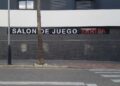 «Tarifa No Se Vende» denuncia la inminente apertura de una casa de apuestas en Batalla del Salado