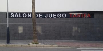 «Tarifa No Se Vende» denuncia la inminente apertura de una casa de apuestas en Batalla del Salado