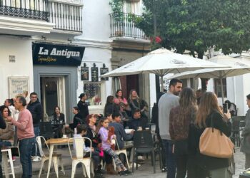 Nace la nueva Asociación Gastronómica de Empresarios en Tarifa para impulsar el sector y desestacionalizar el turismo