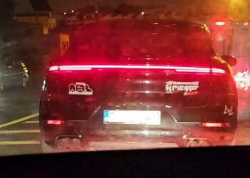 Grupo de deportivos protagonizan maniobras ‘suicidas’ en la N340 a la altura de Pelayo (video)