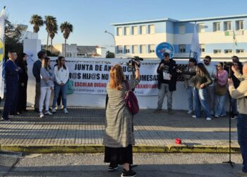 Las familias del CEIP Nuestra Señora de la Luz reclaman un comedor escolar “digno y seguro” en Tarifa