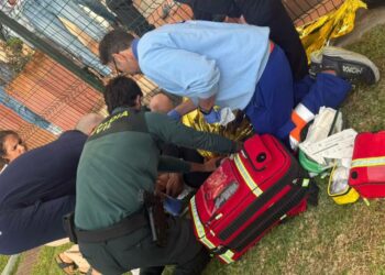 El kiter accidentado en Los Lances permanece estable mientras continúa en observación por un traumatismo craneal