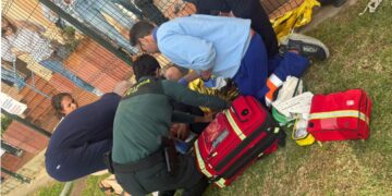 El kiter accidentado en Los Lances permanece estable mientras continúa en observación por un traumatismo craneal