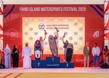 La tarifeña Nia Suardiaz logra su tercer mundial de wingfoil