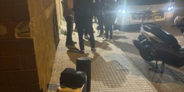 Regresan de dejarse la piel… y se encuentran las puertas del López Púa cerradas, el alcade interviene