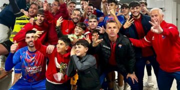 La UD Tarifa vuelve a sonreír: victoria sufrida ante el Jerez Industrial pese a las bajas y al mal estado del campo