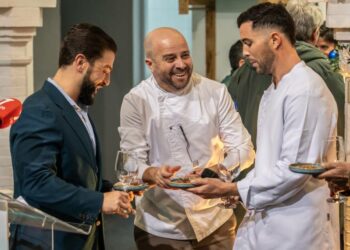 Tarifa demuestra su fuerza gastronómica en una gala multitudinaria y emocionante: el Nigiri Crujiente de BoccaBuena logra el galardón.