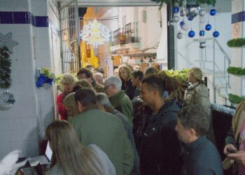 «A Borbotones…» de Éxito. Por Alberto López