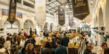 «Un honor estar con dos grandes de nuestras tradiciones»