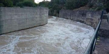 El embalse de Almodóvar en Tarifa inicia un desembalse controlado al llegar al 100% de capacidad