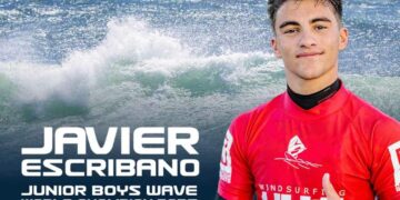El tarifeño Javier Escribano, campeón del mundo junior de windsurf en Australia