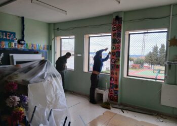 Facinas mejora las aulas de Infantil del CEIP Divina Pastora con recursos propios